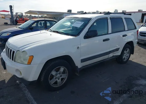 2005 Jeep Grand Cherokee Laredo z USA, uszkodzony, nr VIN 1J4HR48N75C573378